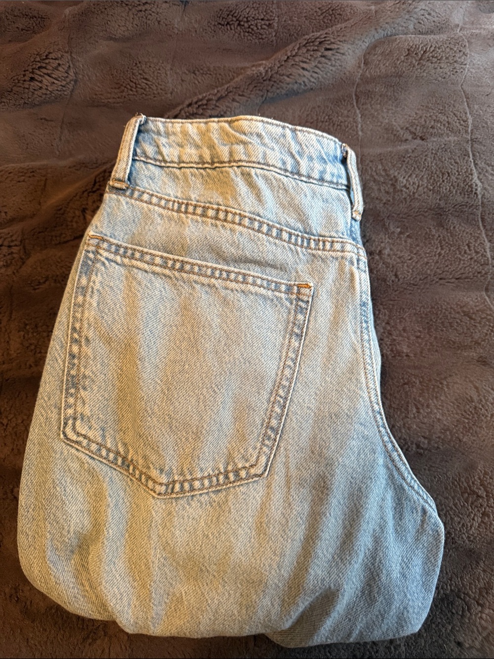 H&M Light Blue Straight-Leg High-Rise Jeans